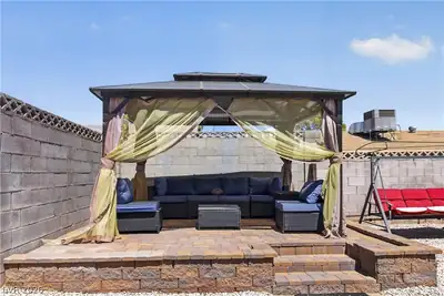 4014 Avonwood Avenue, Las Vegas, NV 89121 Patio