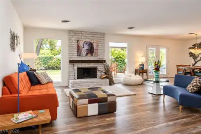 1324 Ormsby Street, Las Vegas, NV 89102 Living Room