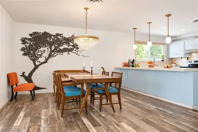 1324 Ormsby Street, Las Vegas, NV 89102 Dining Area