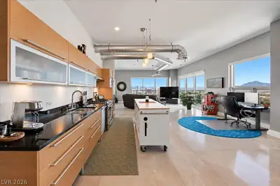 200 Hoover Avenue 1809, Las Vegas, NV 89101 Kitchen