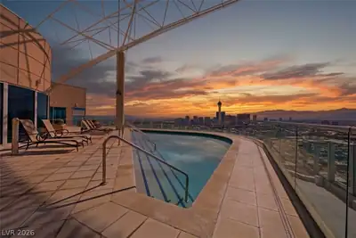 200 Hoover Avenue 1809, Las Vegas, NV 89101 Pool