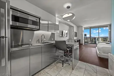 4381 West Flamingo Road 5112, Las Vegas, NV 89103 Kitchen