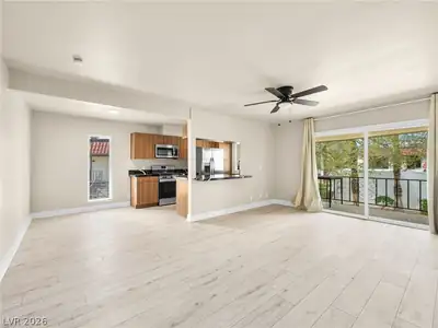 1405 Vegas Valley Drive 226, Las Vegas, NV 89169 Living Room