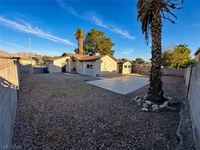 864 Parkhurst Street, Las Vegas, NV 89110 Yard
