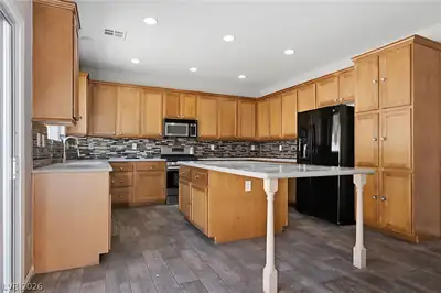 6505 Setting Moon Street, North Las Vegas, NV 89084 Kitchen