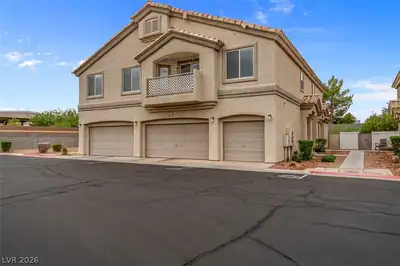 6097 Slow Bob Street 101, Henderson, NV 89011 