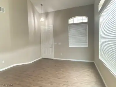 6269 Glimmering Light Avenue, Las Vegas, NV 89139 