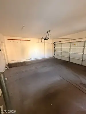 12073 Cardinal Climber Court, Las Vegas, NV 89138 Garage
