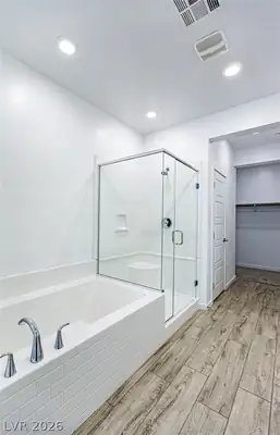 5730 Sky Pointe Drive 171, Las Vegas, NV 89130 Primary Bathroom