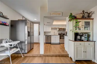 290 West Basic Road, Henderson, NV 89015 Kitchen