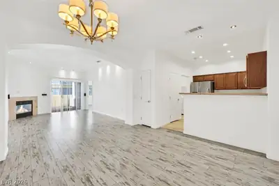 8725 West Flamingo Road 110, Las Vegas, NV 89147 Living Room