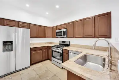 8725 West Flamingo Road 110, Las Vegas, NV 89147 Kitchen