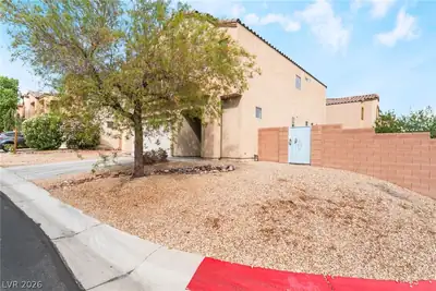 4958 Lavaliere Avenue, Las Vegas, NV 89139 Front of Structure