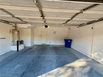 9326 Wildcat Springs Avenue, Las Vegas, NV 89178 Garage