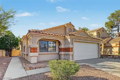 9961 Coral Sands Drive, Las Vegas, NV 89117 
