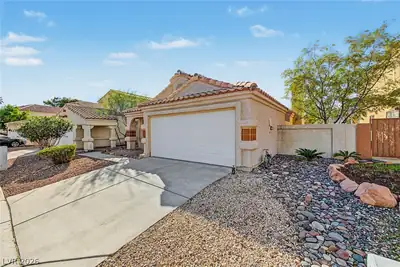 9961 Coral Sands Drive, Las Vegas, NV 89117 