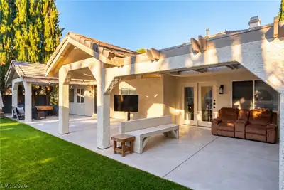 2929 Hampton Bluff Street, Las Vegas, NV 89117 