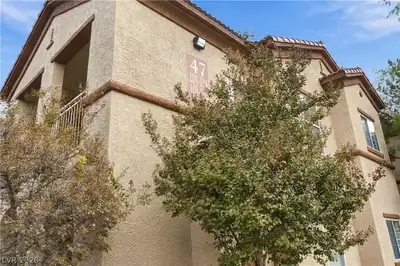 10150 Cedar Key Avenue 104, Las Vegas, NV 89129 Front of Structure