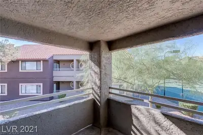 5020 South Rainbow Boulevard 204, Las Vegas, NV 89118 Patio