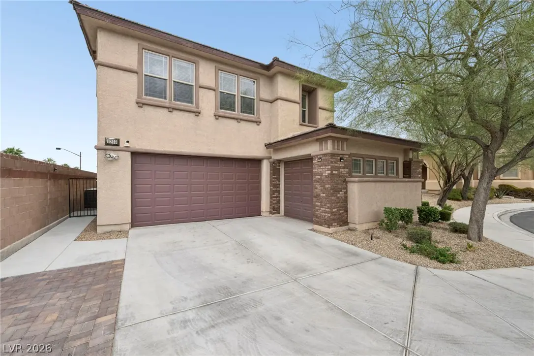9203 White Waterfall Avenue, Las Vegas, NV 89149