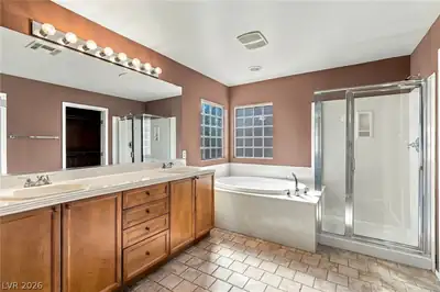 6127 West Levi Avenue, Las Vegas, NV 89141 Primary Bathroom