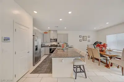 7711 Duran Harbor Lane, North Las Vegas, NV 89084 Kitchen