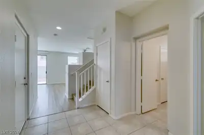 5512 Grand Rapids Street, North Las Vegas, NV 89031 Entrance Foyer
