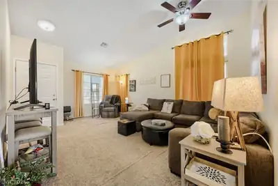 836 Grape Vine Avenue, Henderson, NV 89002 Living Room