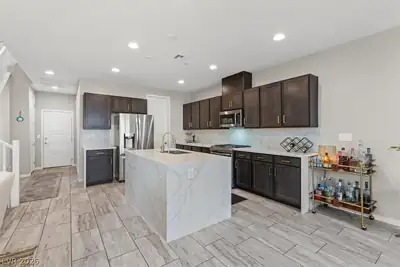 11286 Cactus Tower Avenue 103, Las Vegas, NV 89135 Kitchen