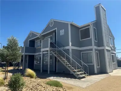 1998 Dwarf Star Drive, Las Vegas, NV 89115 Front of Structure