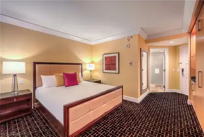 2000 Fashion Show Drive 1601, Las Vegas, NV 89109 Bedroom