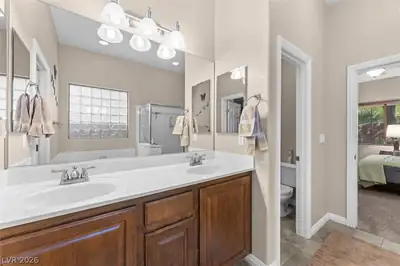 5540 Candle Pine Way, Las Vegas, NV 89135 Primary Bathroom