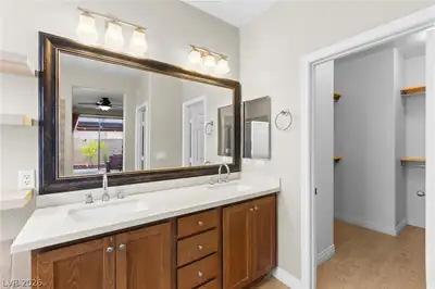 7568 Stray Horse Avenue, Las Vegas, NV 89113 Primary Bathroom