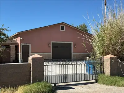8461 Fairfield Avenue, Las Vegas, NV 89123 Front of Structure