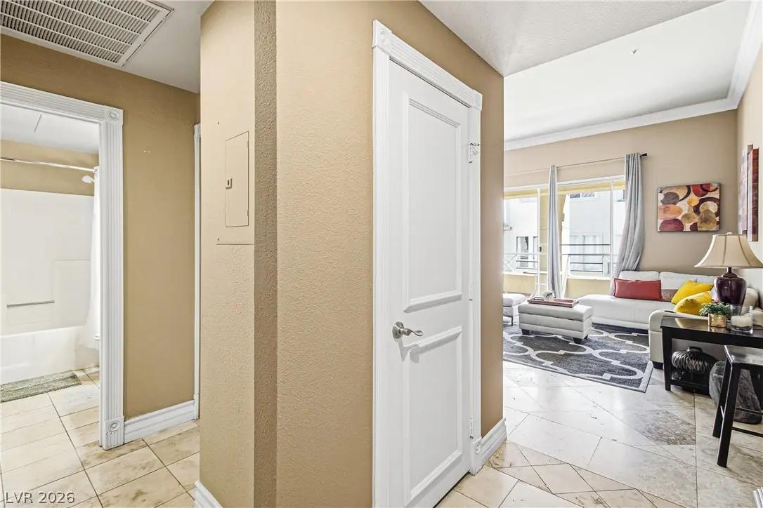 210 East Flamingo Road 330, Las Vegas, NV 89169