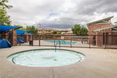 5434 Fawn Chase Way, Las Vegas, NV 89135 Pool