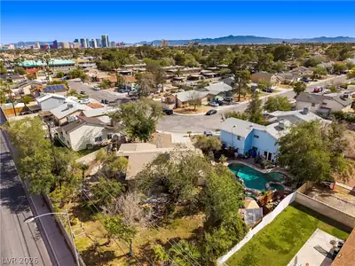 6270 Meadow Lark Lane, Las Vegas, NV 89103 