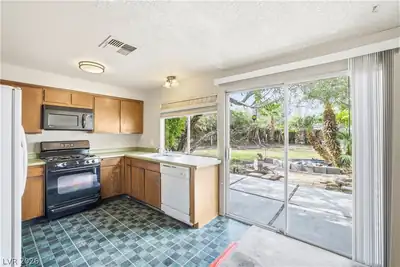 6270 Meadow Lark Lane, Las Vegas, NV 89103 