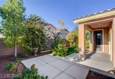 4126 Blue Manor Lane, North Las Vegas, NV 89032 Yard