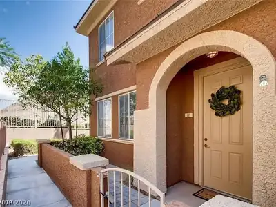 10210 Deerfield Beach Avenue 101, Las Vegas, NV 89129 Entry
