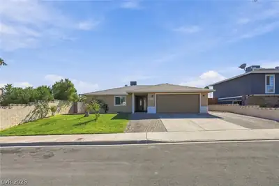 7305 Raincloud Drive, Las Vegas, NV 89145 Front of Structure