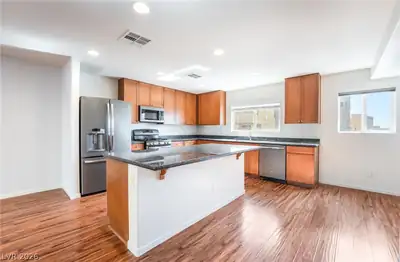 10544 Seasonable Drive, Las Vegas, NV 89129 Kitchen