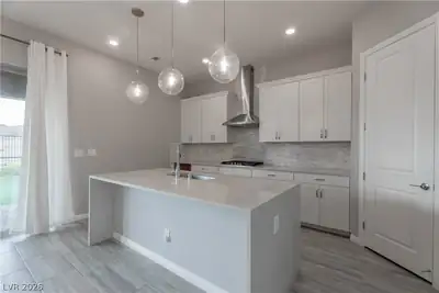 12385 Valley Chase Avenue, Las Vegas, NV 89138 Kitchen