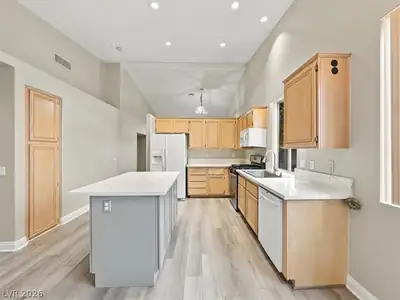 9645 Bending River Avenue, Las Vegas, NV 89129 Kitchen