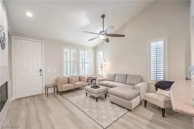 985 Sparkling Light Street, Henderson, NV 89052 Living Room