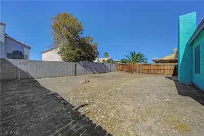 2173 Seahurst Drive, Las Vegas, NV 89142 Yard