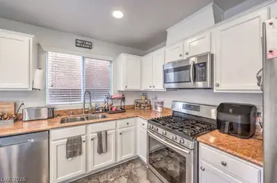 8938 Bonneville Peak Court, Las Vegas, NV 89148 Kitchen