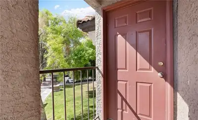 2750 South Durango Drive 2061, Las Vegas, NV 89117 