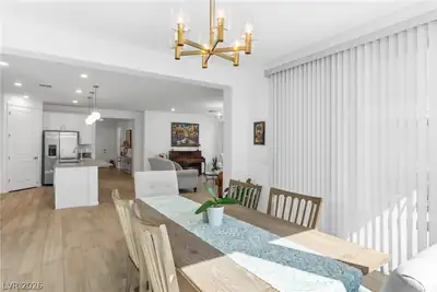247 Sun Glaze Avenue, Henderson, NV 89011 Dining Area