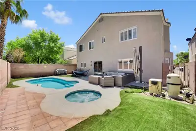 2120 Royal Caribbean Avenue, North Las Vegas, NV 89031 Yard